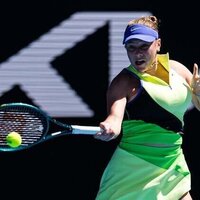 Iga Swiatek, trio of Americans advance to Australian Open 4th round