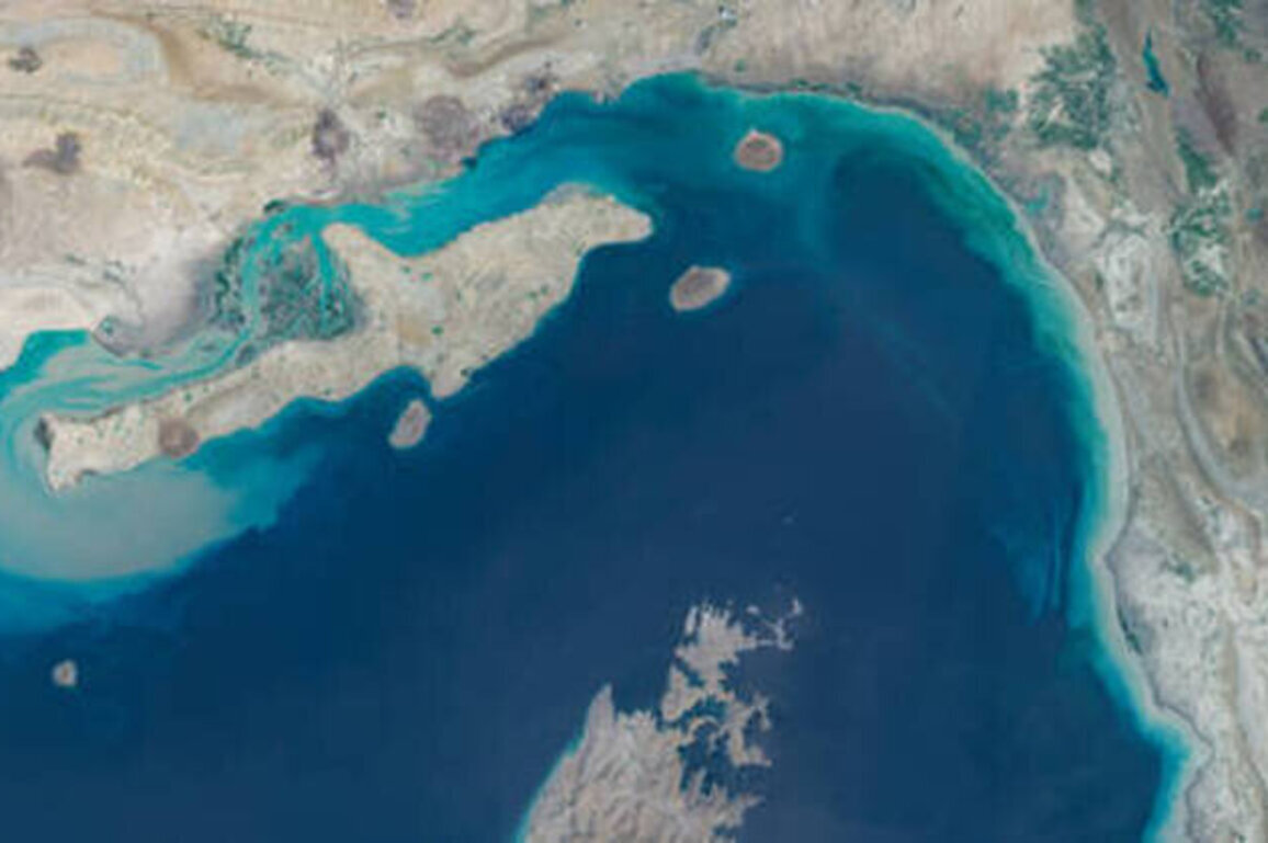 Trump thanks Iran for opening Strait of Hormuz as oil prices in freefall (PHOTOS/VIDEOS)