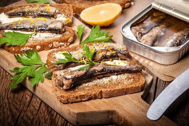 4 Soviet dishes for lovers of canned fish and nostalgia