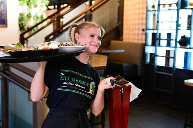 Tipped wage credit draws divide in Boulder