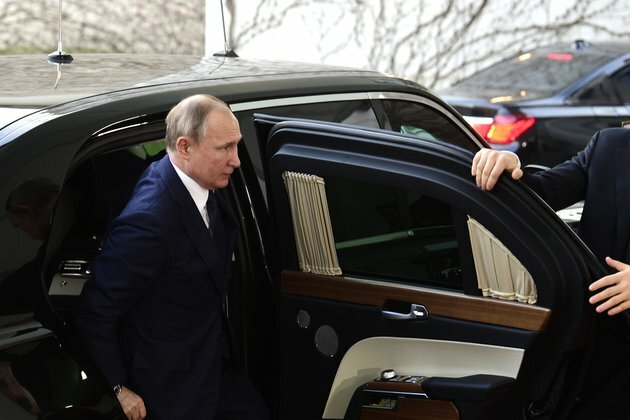 Putin Denies He Wants to Remain in Power Indefinitely