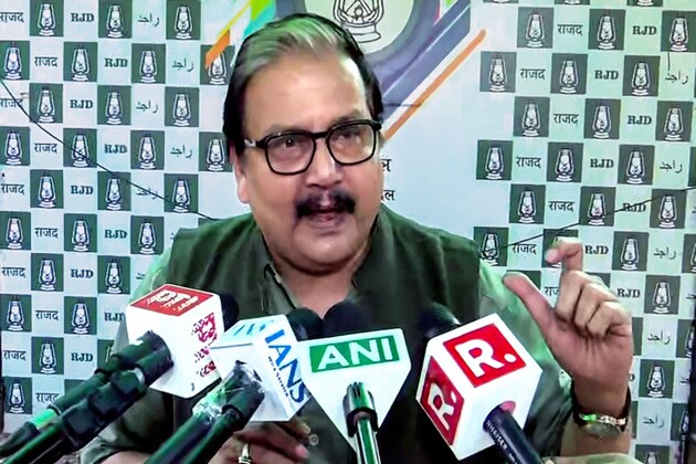 RJD MP Manoj Jha writes to PM Modi, seeks govt intervention against exploitation of gig workers