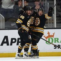 Bruins plot to extend home winning streak vs. Flyers