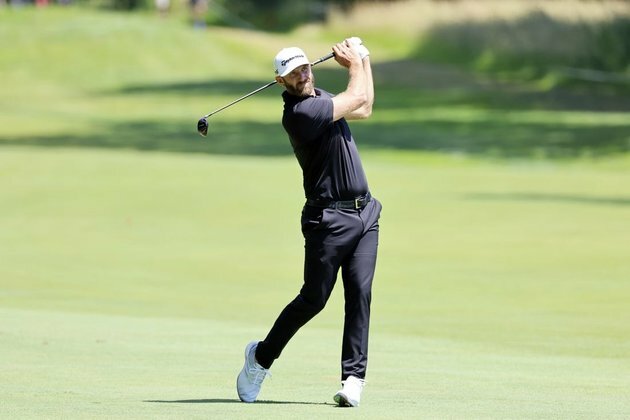 Dustin Johnson ties Carlos Ortiz for lead at LIV Portland