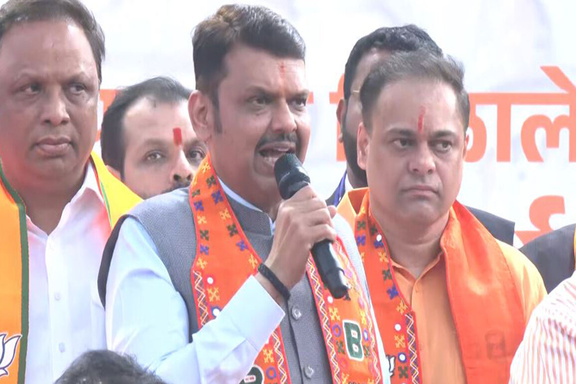 "Voters reciprocated development agenda": Devendra Fadnavis hails BJP-Shiv Sena victory in civic polls, says 'Will form Mayors in 25 municipalities'