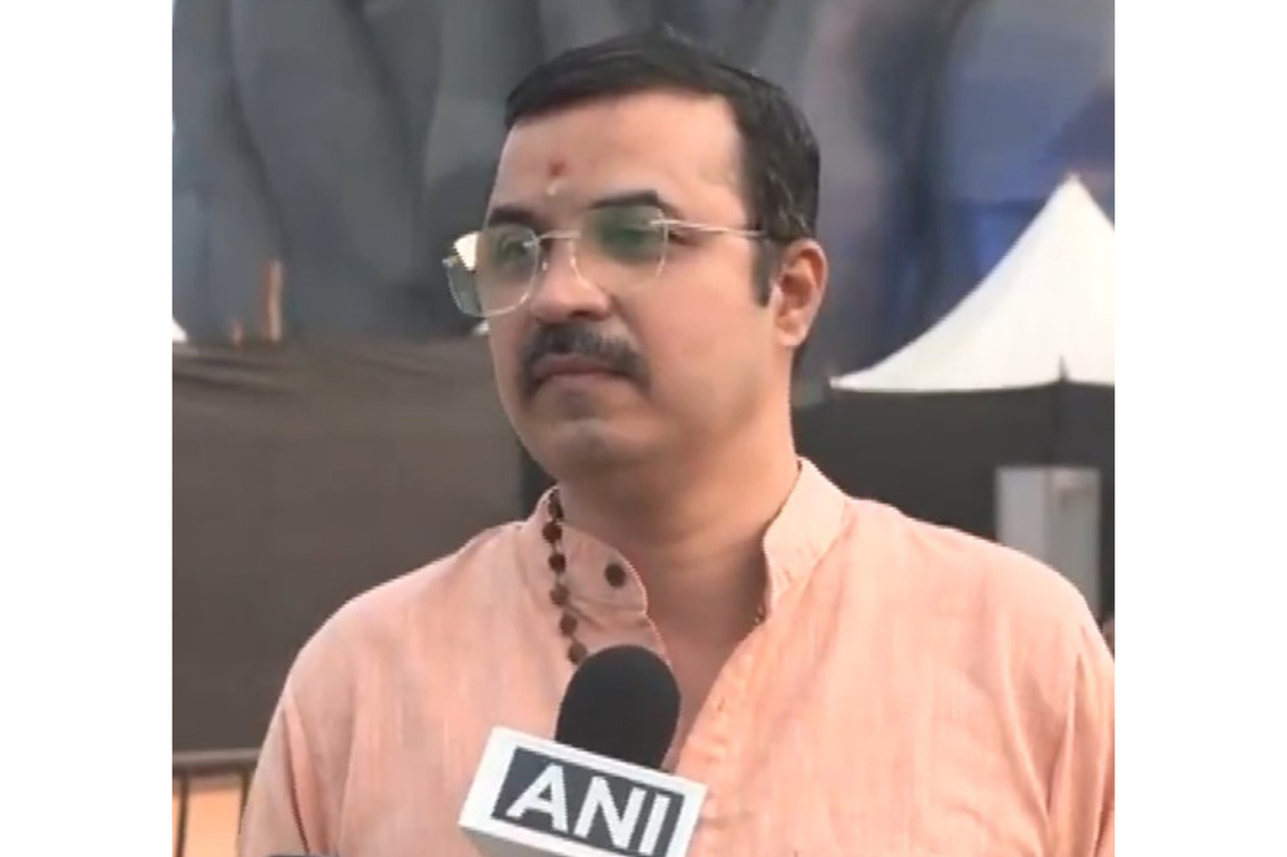Cracks between DMK-Congress wide open, says AIADMK's Kovai Sathyan