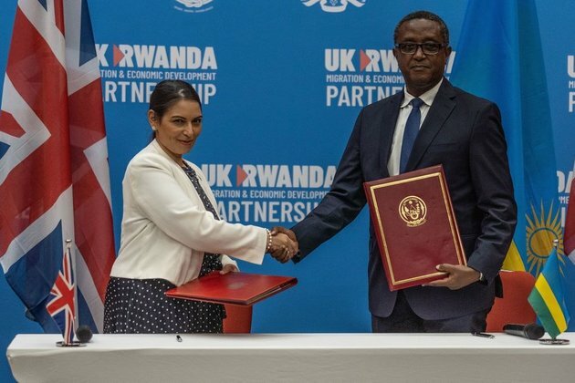 The UK&#039;s plans to send asylum seekers to Rwanda raise four red flags