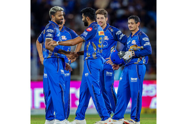 "Confidence wouldn't be issue for MI, gradually settling into their best combination": Bangar ahead of clash against CSK