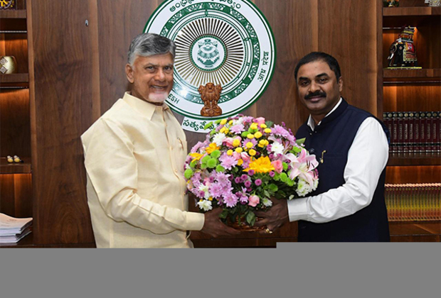 Former DRDO Chairman meets Andhra CM Chandrababu Naidu