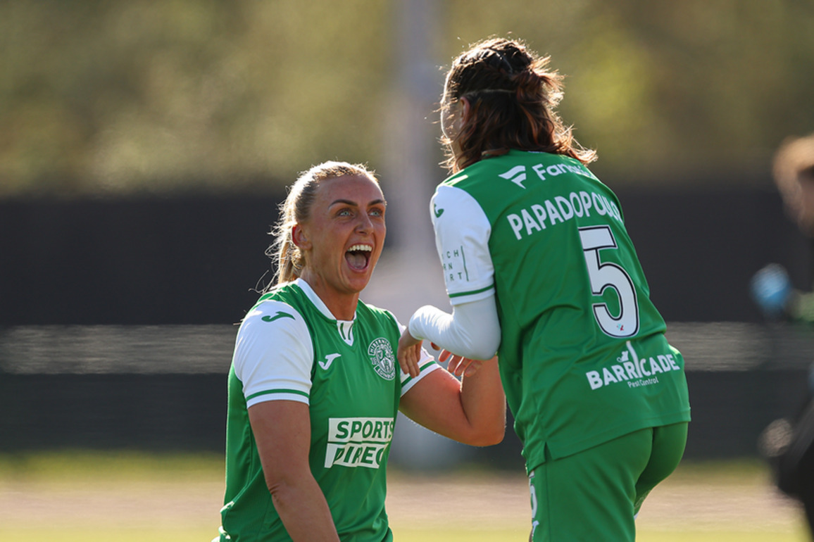 Hibernian FC - Gallery- Rangers Defeated At Meadowbank