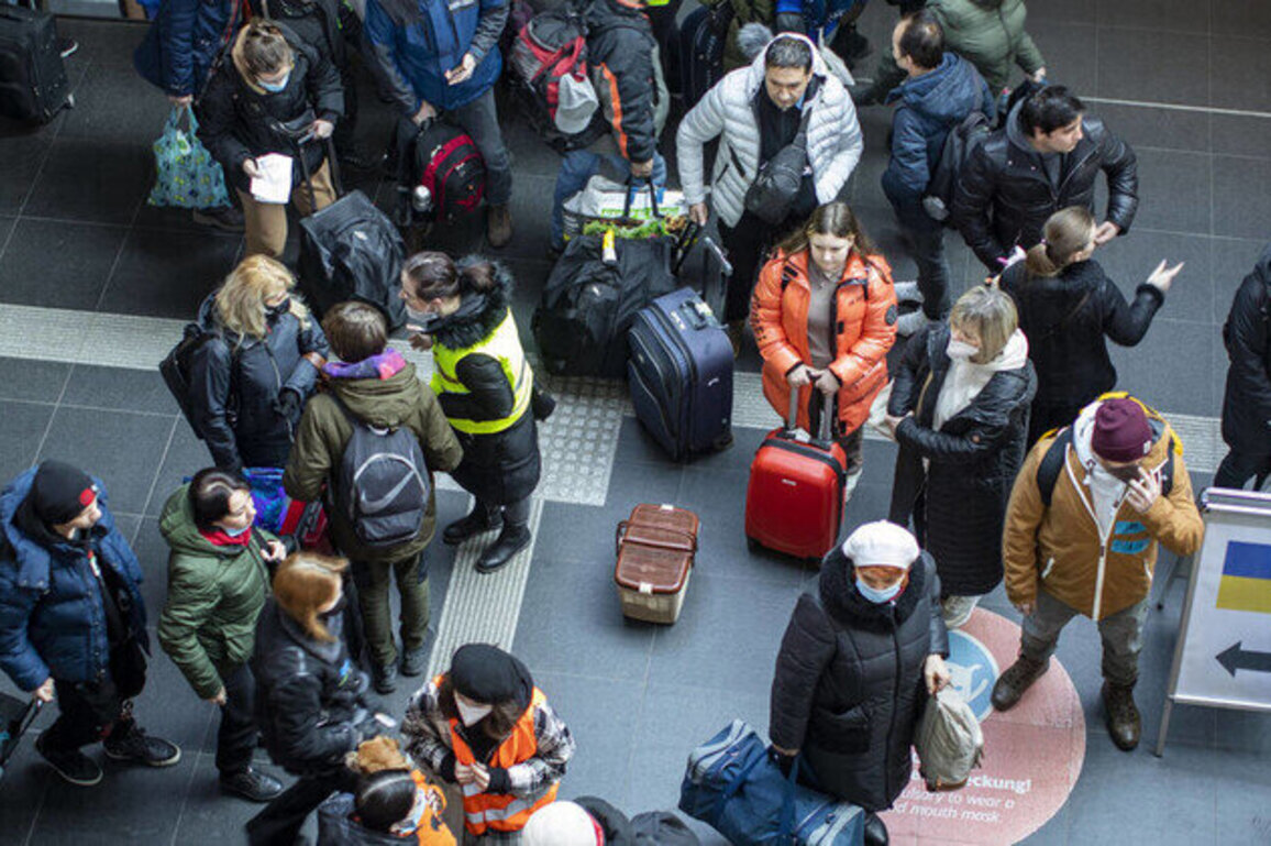 EU country to slash benefits for Ukrainian migrants