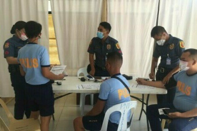 Bacolod cops get Covid-19 booster shots