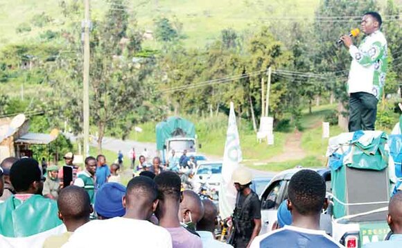 Mao ng’ayogera n’abatuuze mu bitundu by’e Ibanda. Mao ng’ayogera n’abatuuze mu bitundu by’e Ibanda.