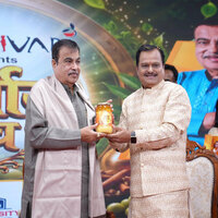 Union Minister Nitin Gadkari Inaugurates Healthvadi in Noida, Advocates Preventive Healthcare and Wellness Awareness