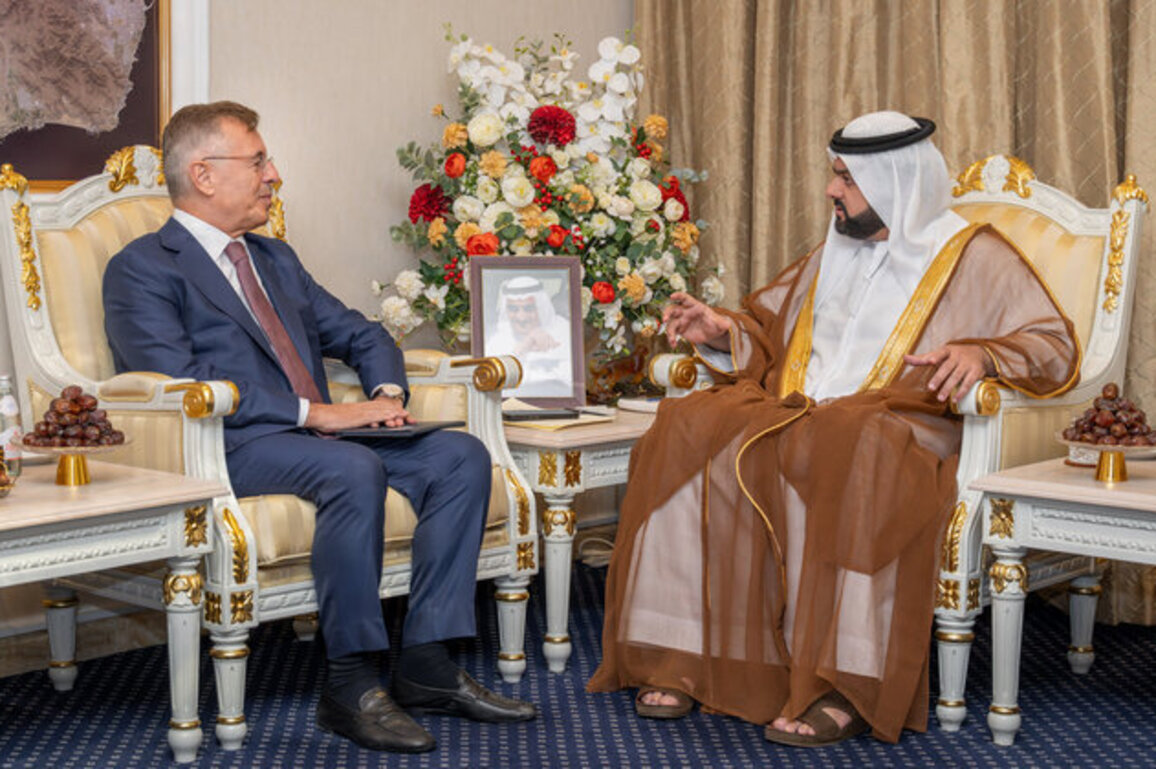 Fujairah CP receives ambassadors of Trkiye, Guatemala, El Salvador