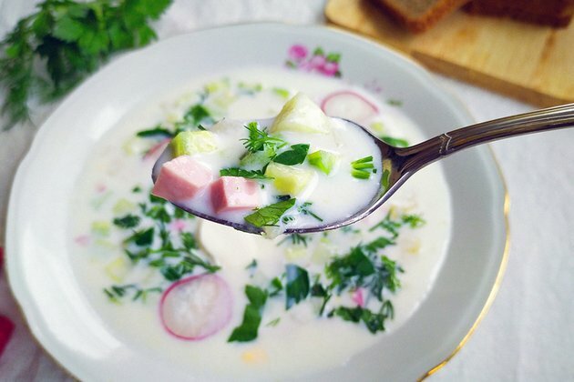 Hot to make Soviet-style okroshka soup (RECIPE)