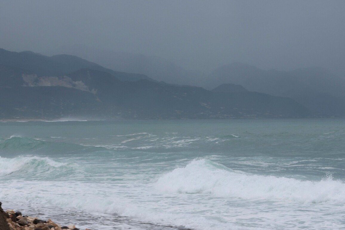 Hurricane Melissa reaches Bahamas