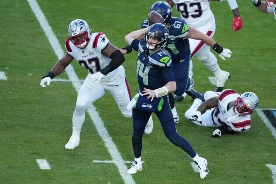 Seahawks open title defense with Super Bowl rematch vs. Patriots