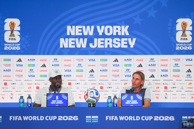 (SP)U. S.-NEW YORK-FOOTBALL-FIFA WORLD CUP-PRESS CONFERENCE-ECUADOR