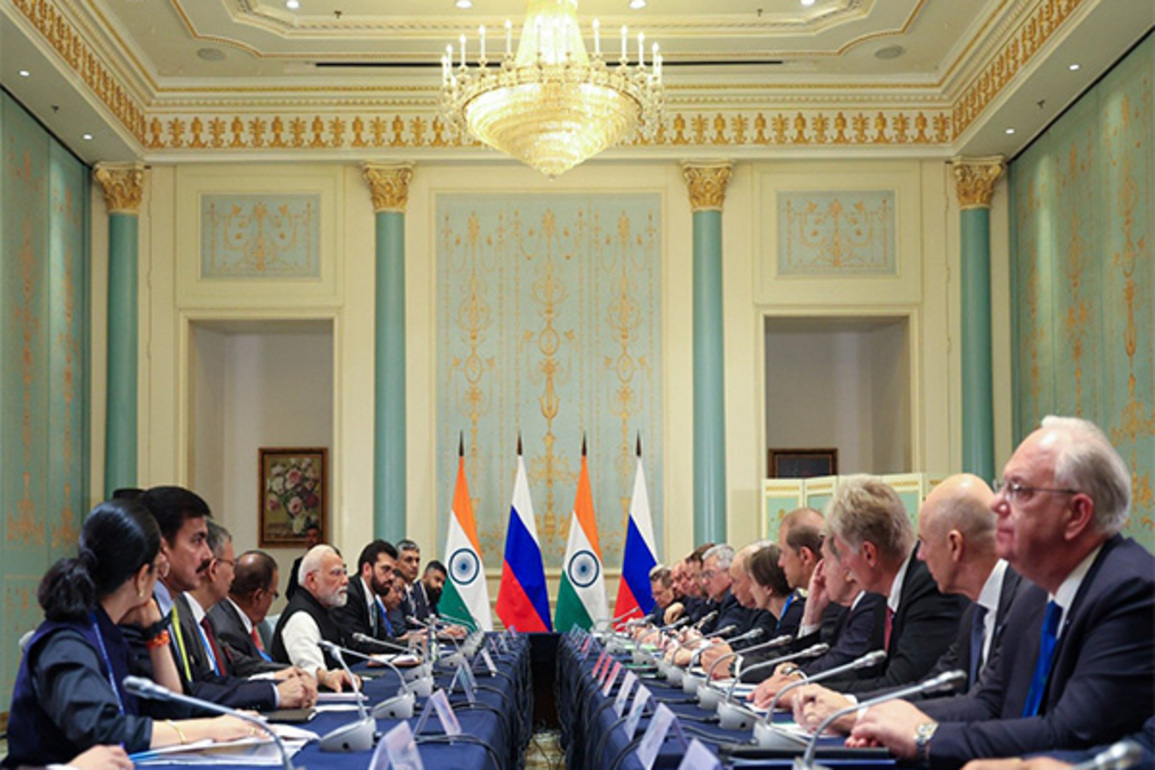 "SCO provides a platform to unite the countries of the Global South and East," Putin notes