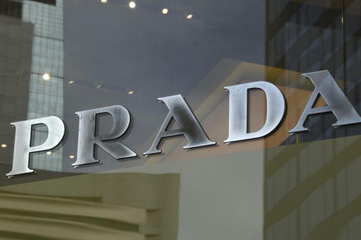 Prada to buy rival Versace in $2.3 billion deal