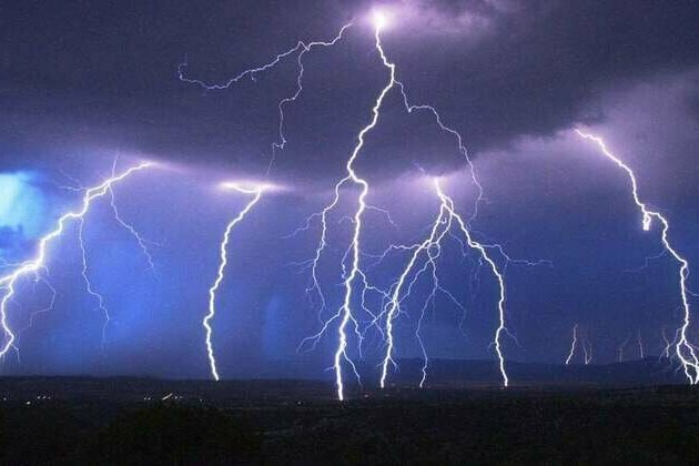 Lightning pauses third round at ISCO Championship