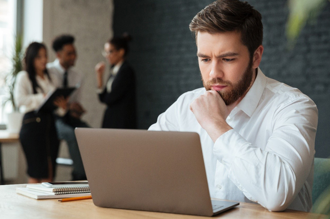 Zero-Balance Account vs Regular Savings Account: Key Differences Explained