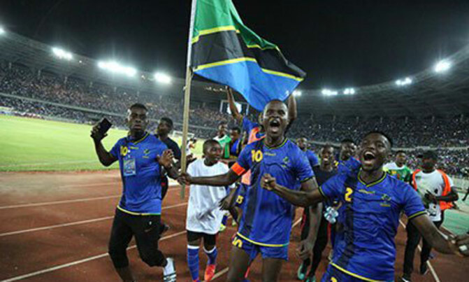 Tanzania president gifts football team with land Tanzania president gifts football team with land