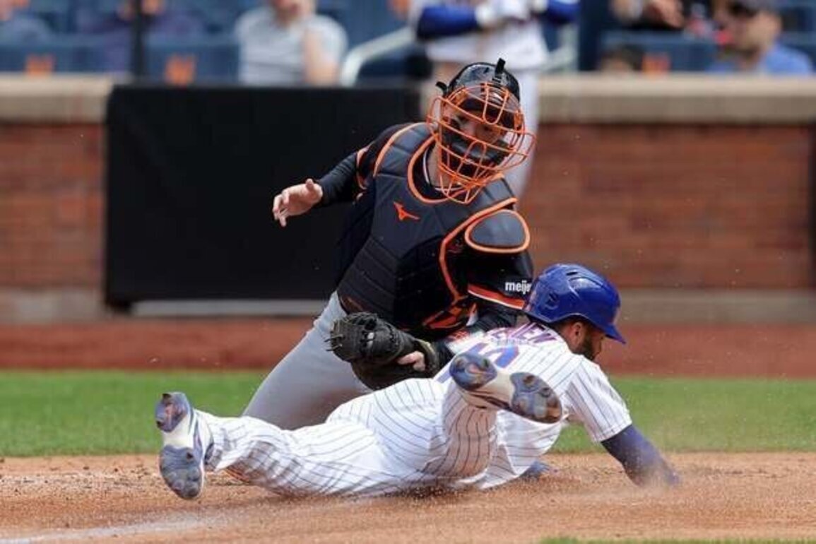 Nolan McLean, Juan Soto help Mets sweep tumbling Tigers