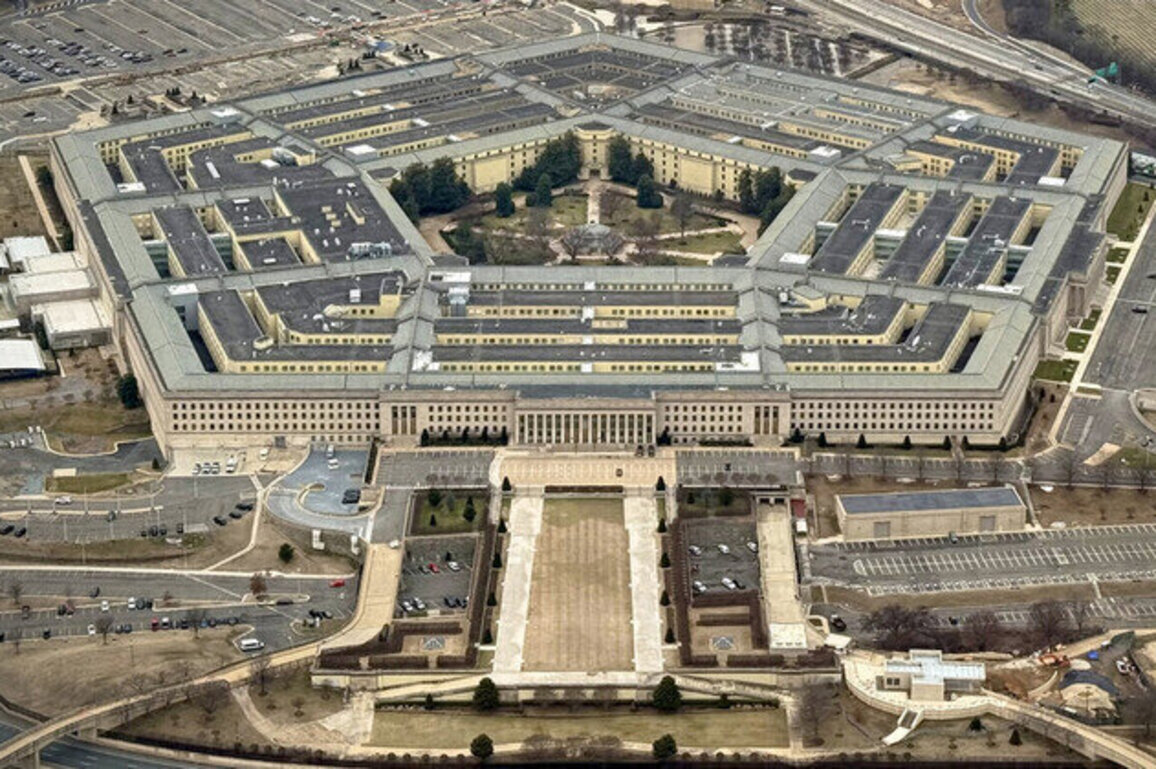 Pentagon strikes deals with top AI companies