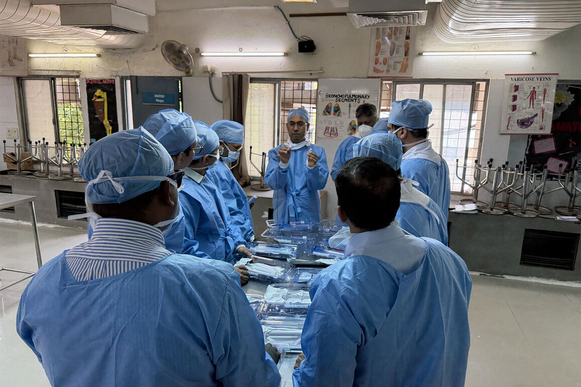 Apollo Hospitals introduces first of its kind advanced bone regeneration solution for diabetic and complex bone infections
