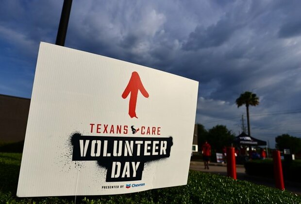 2023 Texans Care Volunteer Day signups now open!