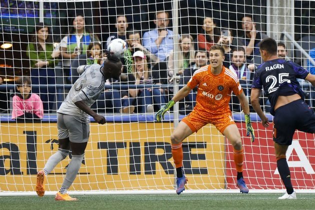 CF Montreal edges Sounders to move into tie atop conference