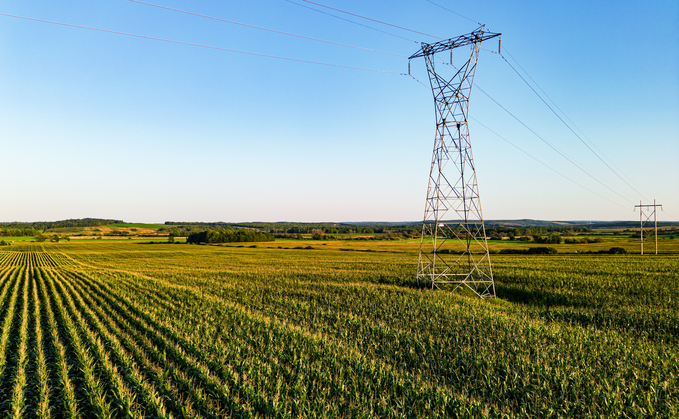 Farm Safety: Staying safe around overhead powerlines 