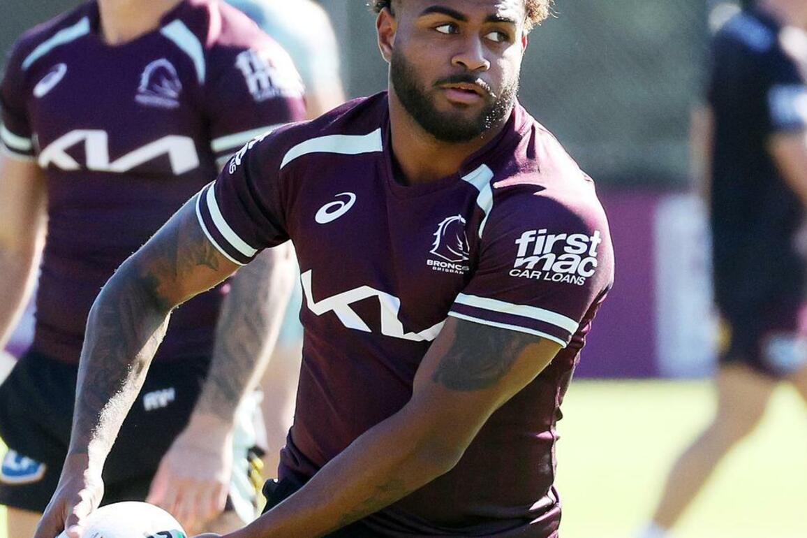 Ezra Mam controversial selection in extended Queensland State of Origin squad