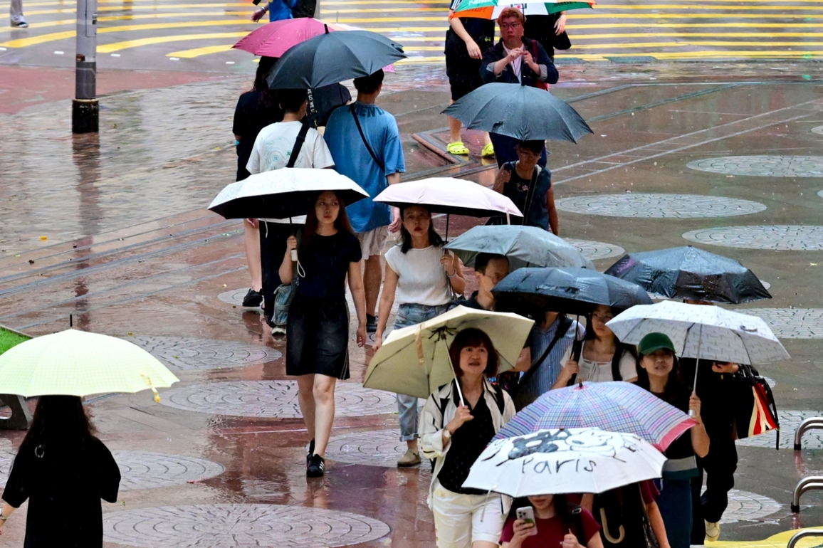 CHINA-HONG KONG-RAINSTORM WARNING (CN)