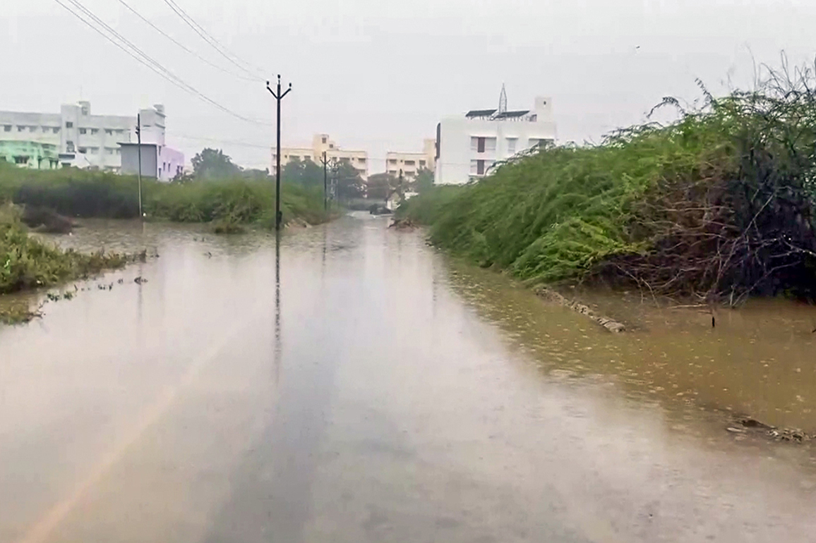 Heavy rainfall lashes several districts; depression to cross north coastal Tamil Nadu