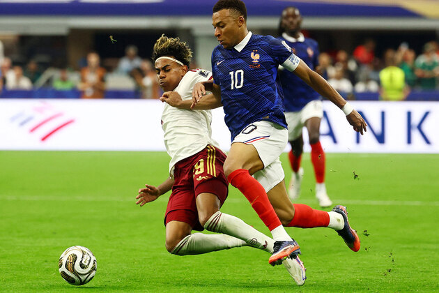 "We were too sloppy technically": Mbappe rues France's shortcomings after FIFA World Cup semi-final defeat to Spain