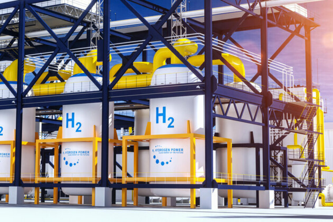 The Future of Green Energy Between Hydrogen and Lithium