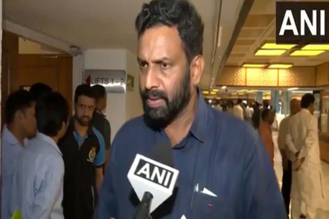 "No sensible man can compare RSS with left parties": CPI MP hits out at Rahul Gandhi
