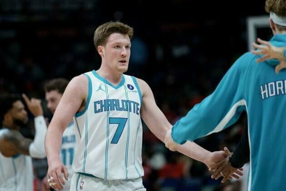 Spiraling Hornets, Clippers both seeking turnaround