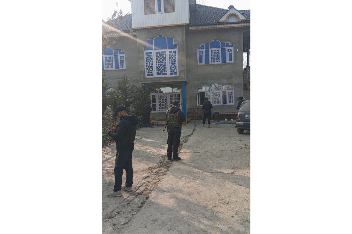 Jammu&Kashmir: Shopian police conduct coordinated searches against banned Jamaat-e-Islami