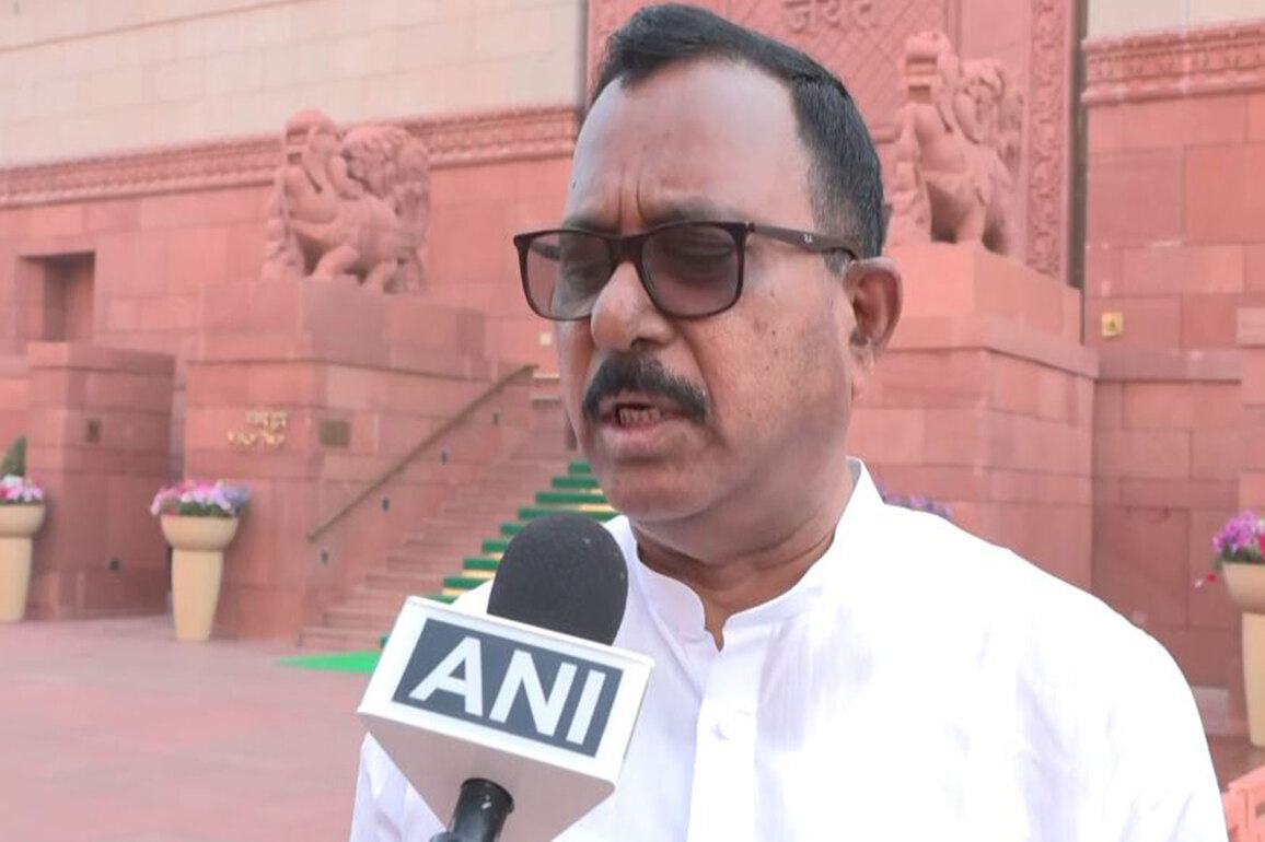 "Parliament isn't for suppressing debate": Congress MP Mallu Ravi on No Confidence Motion against LS Speaker