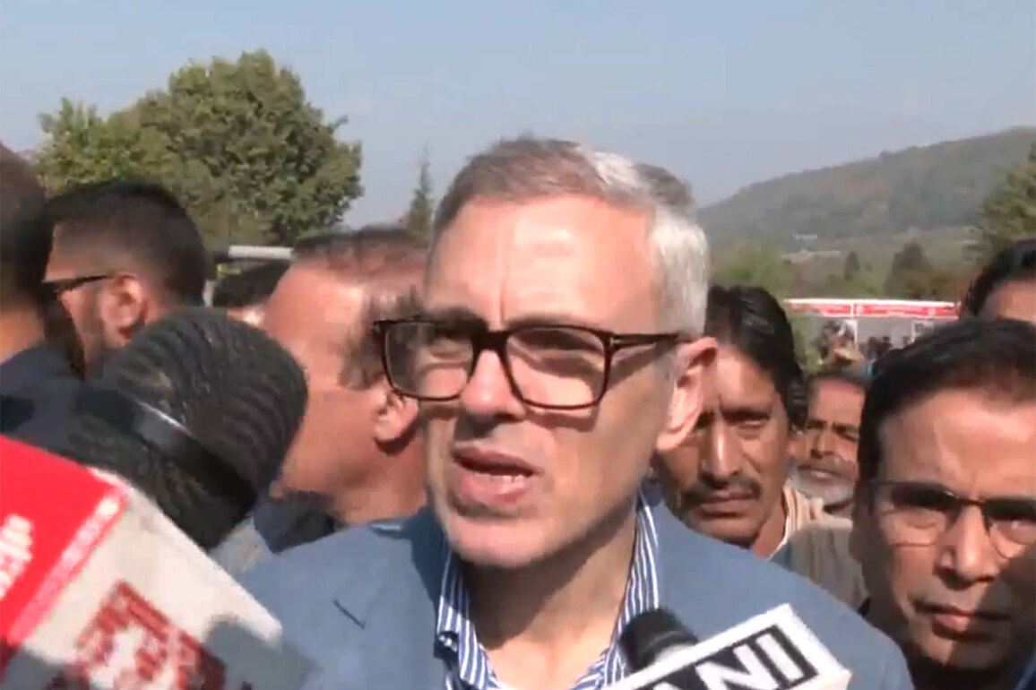 Bagh-e-Gul Dawood: Jammu and Kashmir CM Abdullah inaugurates Chrysanthemum garden in Srinagar