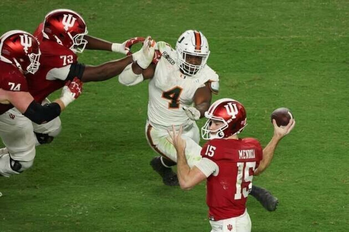 Projecting the top 32 picks in the 2026 NFL Draft