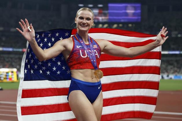 Roundup: Moon shines, Furlani soars at athletics worlds