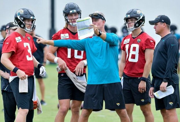 Jaguars backup QB preparing to start with Trevor Lawrence idle