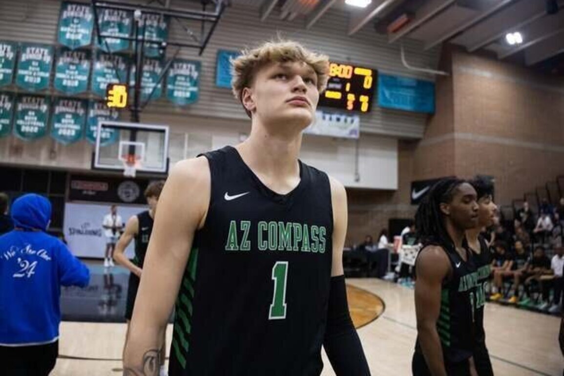 5-star Finnish forward pushes Arkansas class to No. 1
