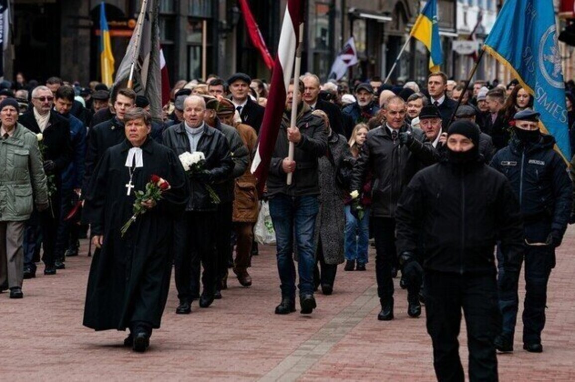 Nazis honored in EU countrys capital