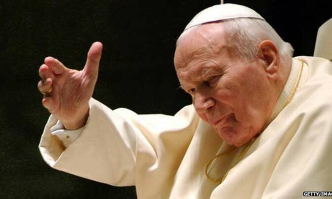Pope John Paul II had intense friendship with married woman Pope John Paul II had intense friendship with married woman